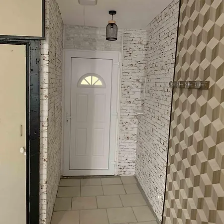 La Maison Des Artistes *