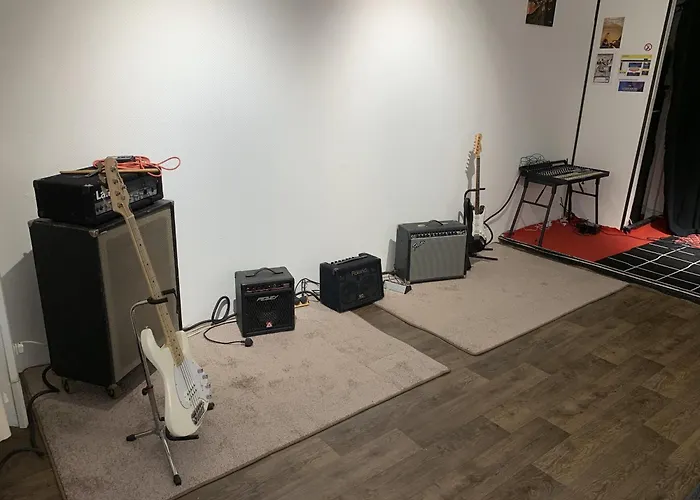 La Maison Des Artistes Daire Lavelanet