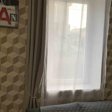 La Maison Des Artistes 아파트 *