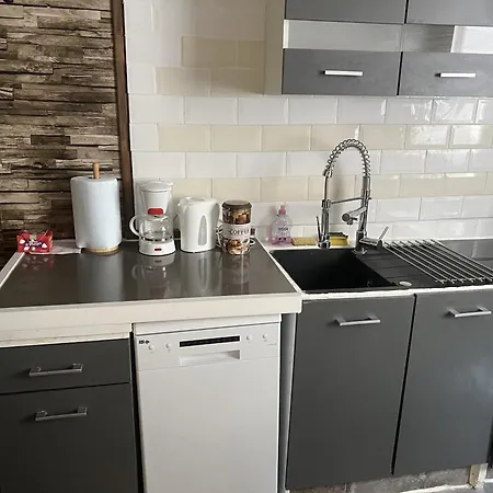 La Maison Des Artistes 아파트 *