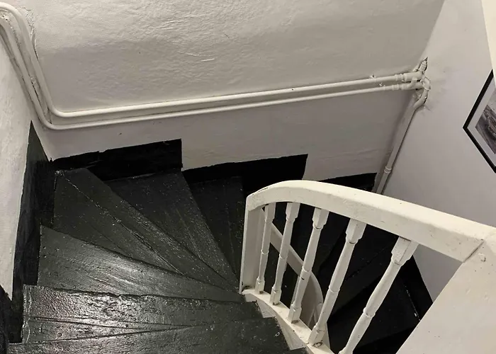 La Maison Des Artistes *